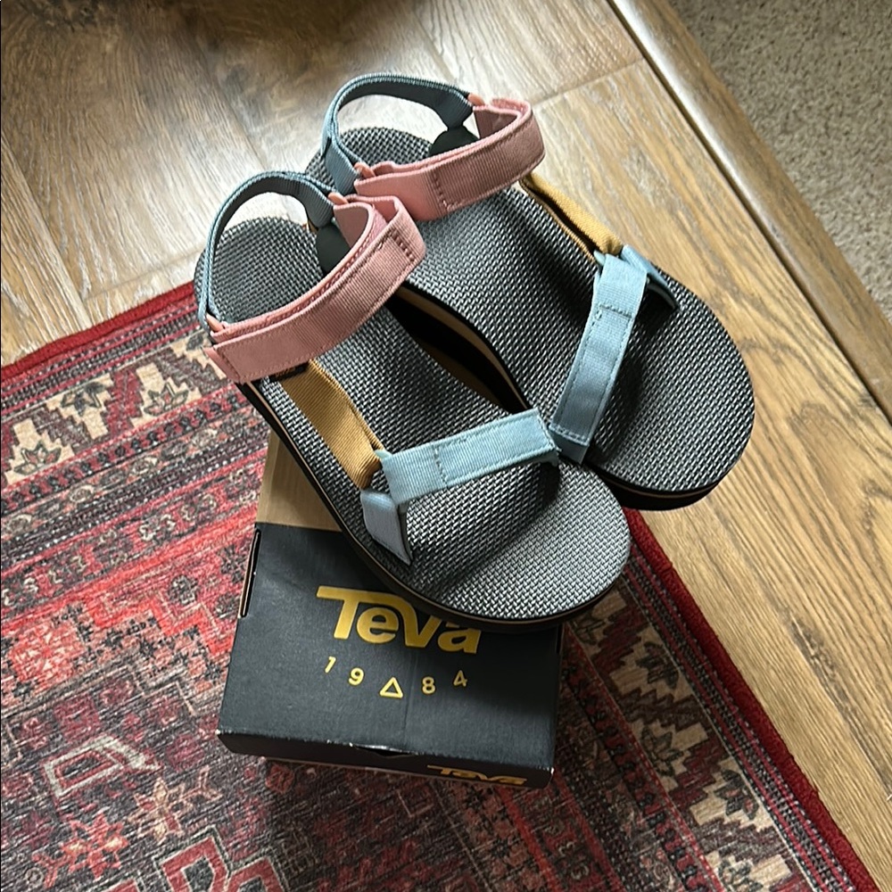 Teva Platform Sandal